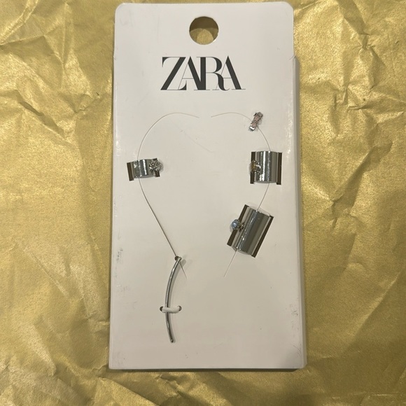 ZARA NEW WOMAN SS24 SILVER PACK OF RHINESTONE EAR CUFF EARRINGS ✨✨⭐️🔥🔥 - Picture 1 of 2